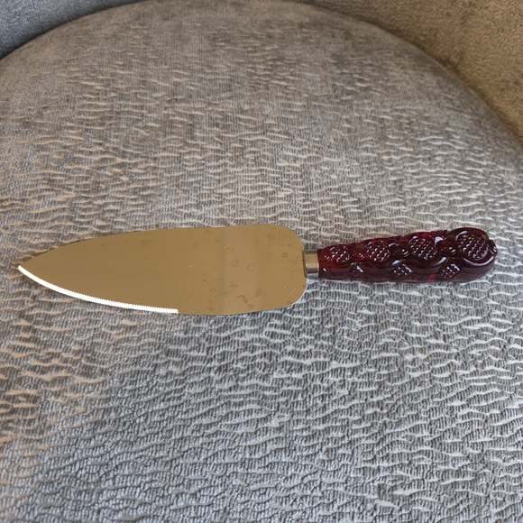 Pretty 1876 Avon Ruby Red Regent Sheffield England Blade Desert Cake Pie Cutter - Picture 1 of 7